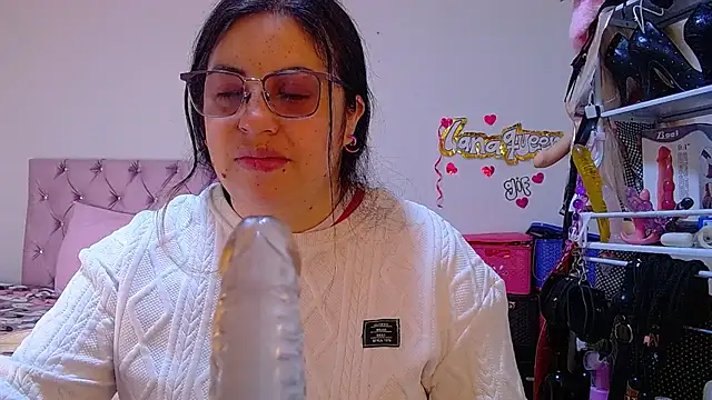 lanaqueen699 online show from 22, 7, 2026