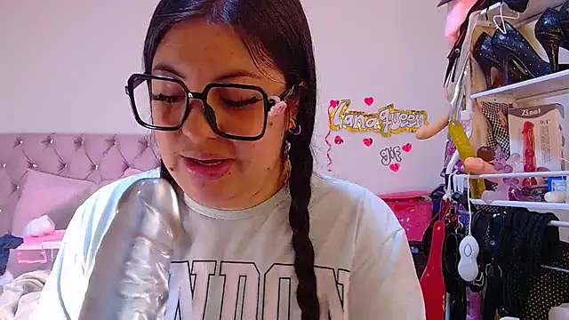 lanaqueen699 online show from 28, 7, 2026