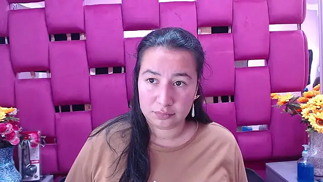 NaomyPrinces online show from 14, 1, 2025