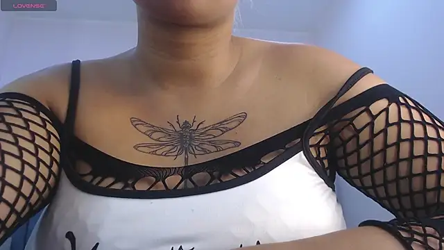 Snapshot of april_bunnyy chatting on 13, 12, 2025 april bunnyy online show from 13, 12, 2025