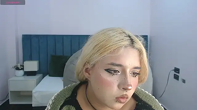 Snapshot of april_bunnyy chatting on 9, 1, 2026 april bunnyy online show from 9, 1, 2026