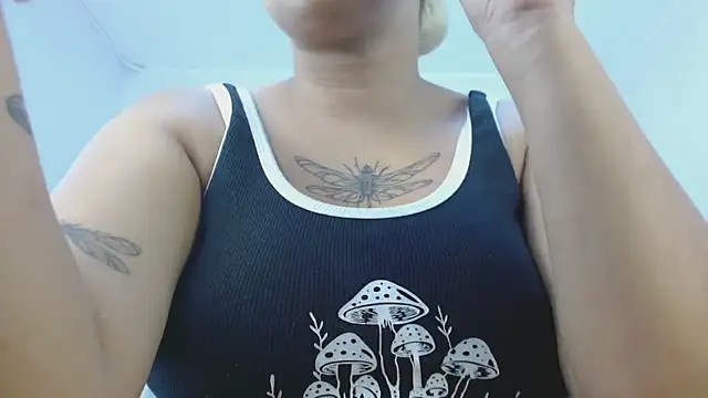 Snapshot of april_bunnyy chatting on 11, 3, 2026 april bunnyy online show from 11, 3, 2026