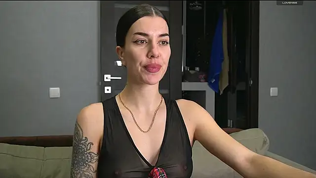 Snapshot of Alice_melice chatting on 15, 2, 2025 Alice melice online show from 15, 2, 2025