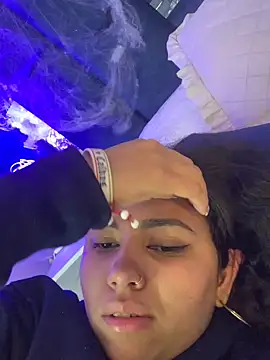 Larabrooks online show from 27, 10, 2025