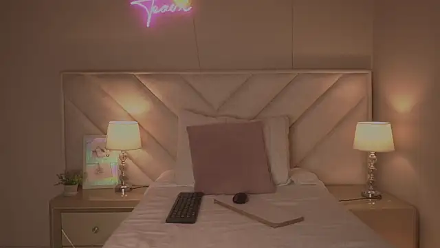  angela x online show from 22, 7, 2026