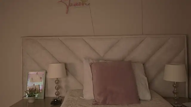 angela x online show from 28, 7, 2026