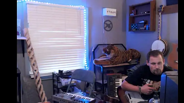 itsjameswebbscope online show from 25, 4, 2026