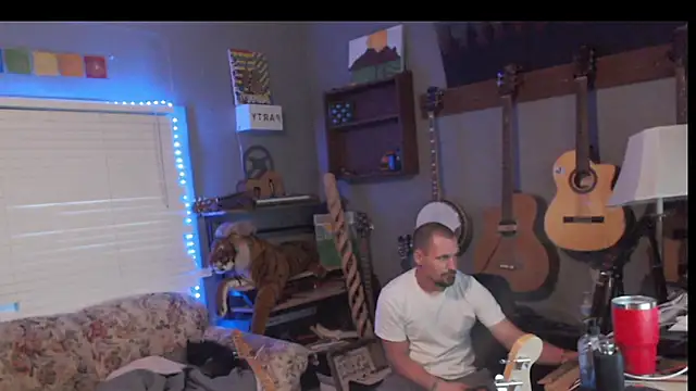 Snapshot of itsjameswebbscope chatting on 3, 8, 2026 itsjameswebbscope online show from 3, 8, 2026