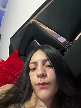 Violettasquirt online show from 15, 6, 2026