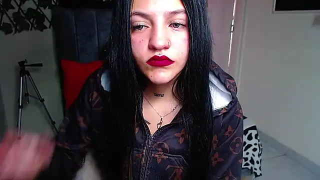 Snapshot of Violettasquirt chatting on 2, 7, 2026 Violettasquirt online show from 2, 7, 2026