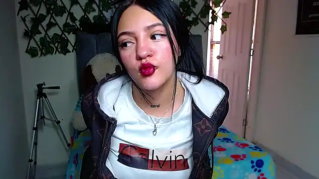 Snapshot of Violettasquirt chatting on 22, 7, 2026 Violettasquirt online show from 22, 7, 2026