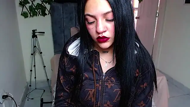 Snapshot of Violettasquirt chatting on 29, 7, 2026 Violettasquirt online show from 29, 7, 2026