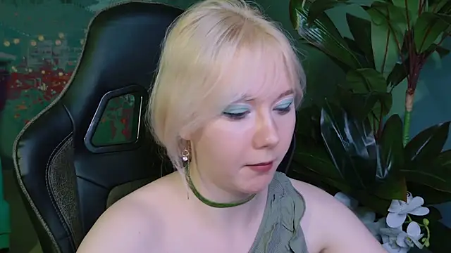 NancyMartinez online show from 18, 1, 2025