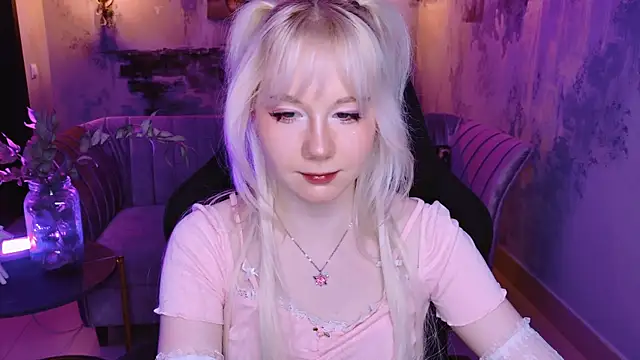 NancyMartinez online show from 28, 1, 2025