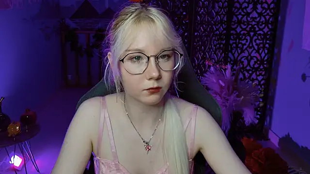 NancyMartinez online show from 30, 1, 2025