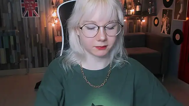 NancyMartinez online show from 5, 2, 2025