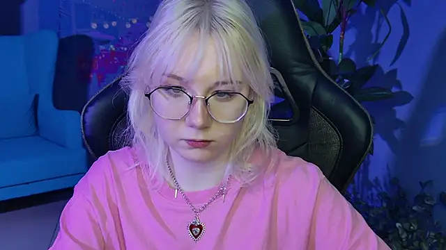 NancyMartinez online show from 18, 2, 2025