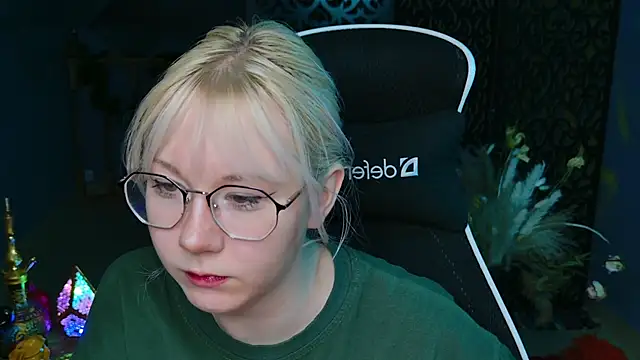 NancyMartinez online show from 20, 2, 2025