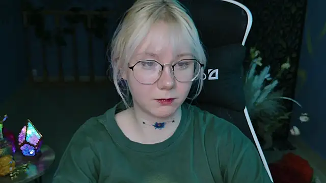 NancyMartinez online show from 20, 2, 2025