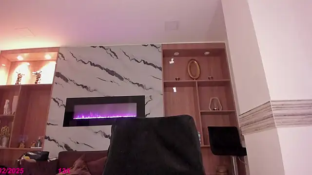 Isabel Escorcia online show from 13, 2, 2025