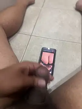 Snapshot of Dirty_08 chatting on 25, 11, 2025 Dirty 08 online show from 25, 11, 2025