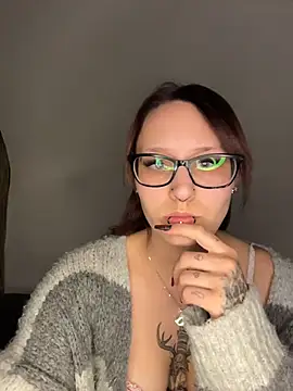 TheRealNyxa online show from 15, 4, 2026