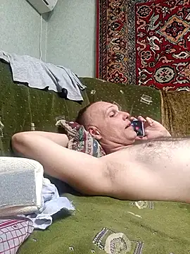 Pineapple04 online show from 18, 9, 2025