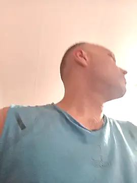 Pineapple04 online show from 27, 9, 2025