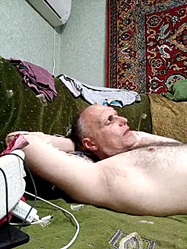 Snapshot of Pineapple04 chatting on 25, 5, 2026 Pineapple04 online show from 25, 5, 2026