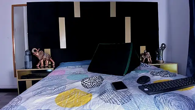 Ethan  Walker online show from 25, 1, 2025