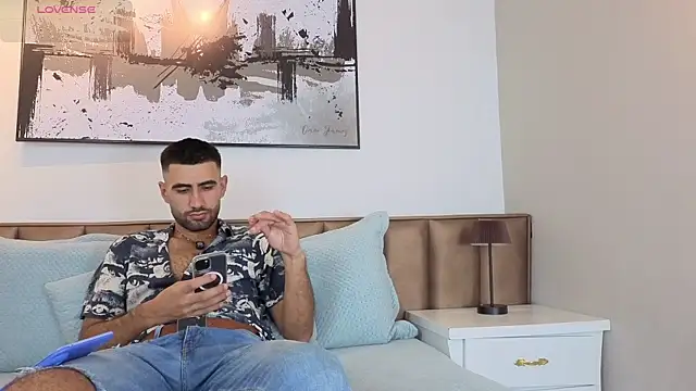 Ethan  Walker online show from 23, 7, 2026