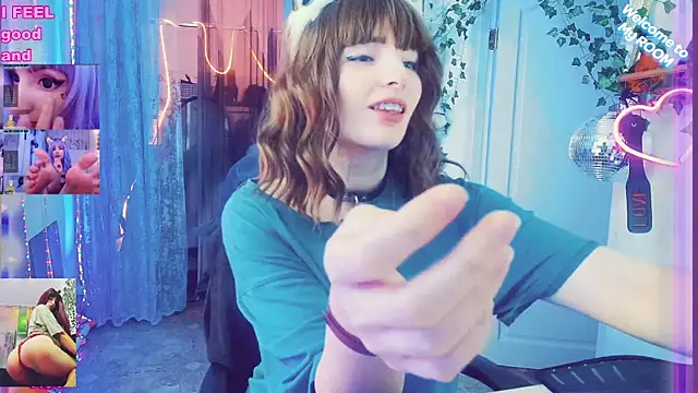 Snapshot of Toxic_Ellies chatting on 28, 12, 2024 Toxic Ellies online show from 28, 12, 2024