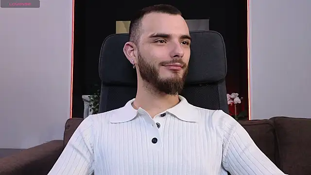 Snapshot of xteddy_bear chatting on 10, 1, 2025 xteddy bear online show from 10, 1, 2025