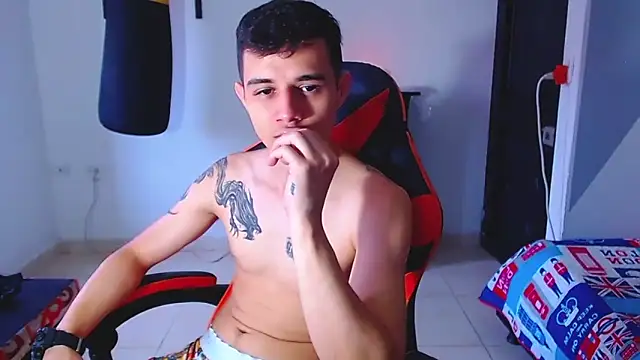 ADAM HOT online show from 5, 6, 2026