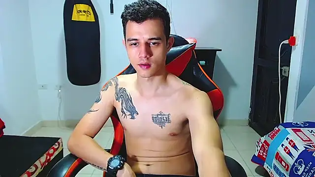 ADAM HOT online show from 17, 6, 2026
