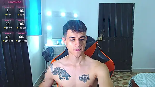 ADAM HOT online show from 21, 7, 2026