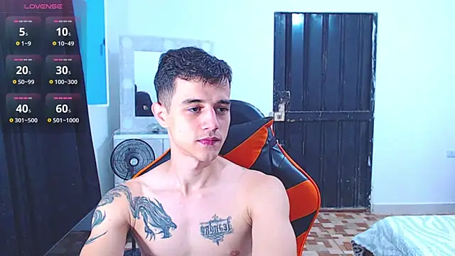 ADAM HOT online show from 22, 7, 2026