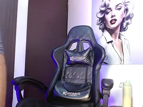 Hendry  online show from 9, 9, 2025