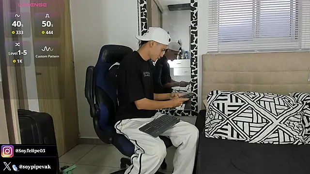 soyander03  online show from 13, 10, 2025