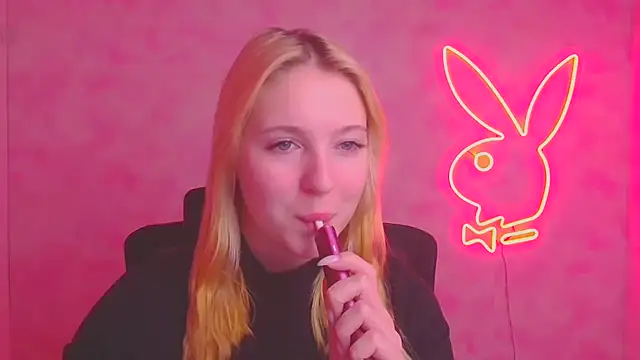 Milka kiss  online show from 12, 11, 2025