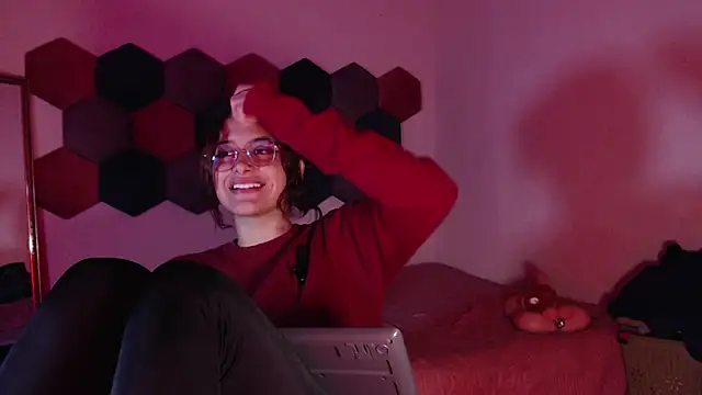 Snapshot of liz-beths chatting on 18, 3, 2025 liz-beths online show from 18, 3, 2025