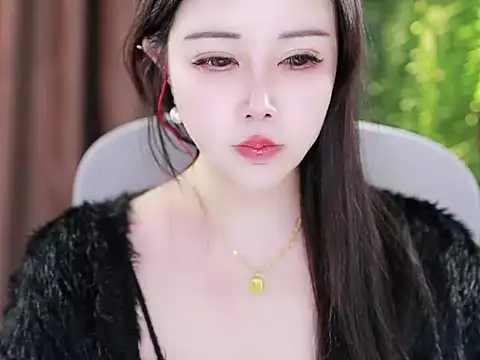 Qiaoqiao  online show from 16, 1, 2025