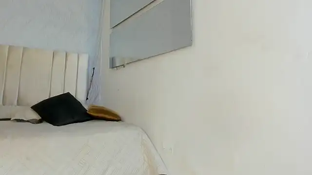 flavia cruz online show from 22, 4, 2026