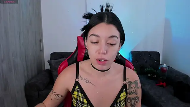 zoee jackson online show from 16, 3, 2026