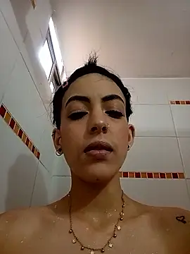 LilitRobins online show from 6, 6, 2026