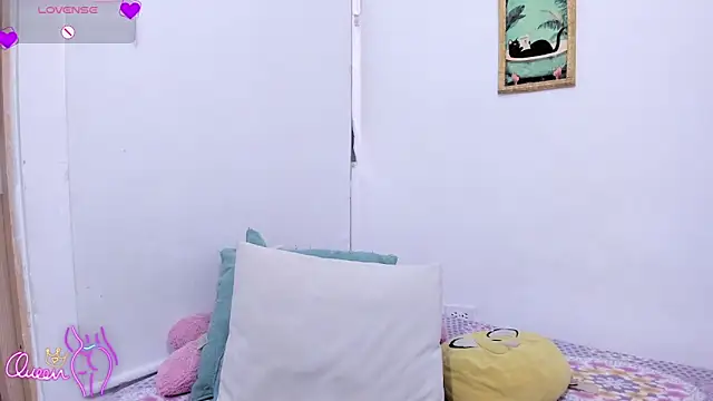 LilitRobins online show from 22, 7, 2026