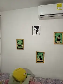 LilitRobins online show from 31, 7, 2026