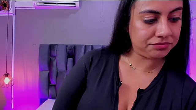 Xisu  online show from 6, 2, 2025