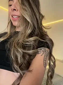 AmmyCollinsW online show from 3, 10, 2025