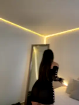 AmmyCollinsW online show from 25, 11, 2025